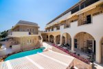 oferta last minute la hotel Neikos Mediterraneo Luxury Suites