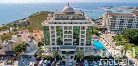 Oferte hotel LAUR HOTELS Experience & Elegance 